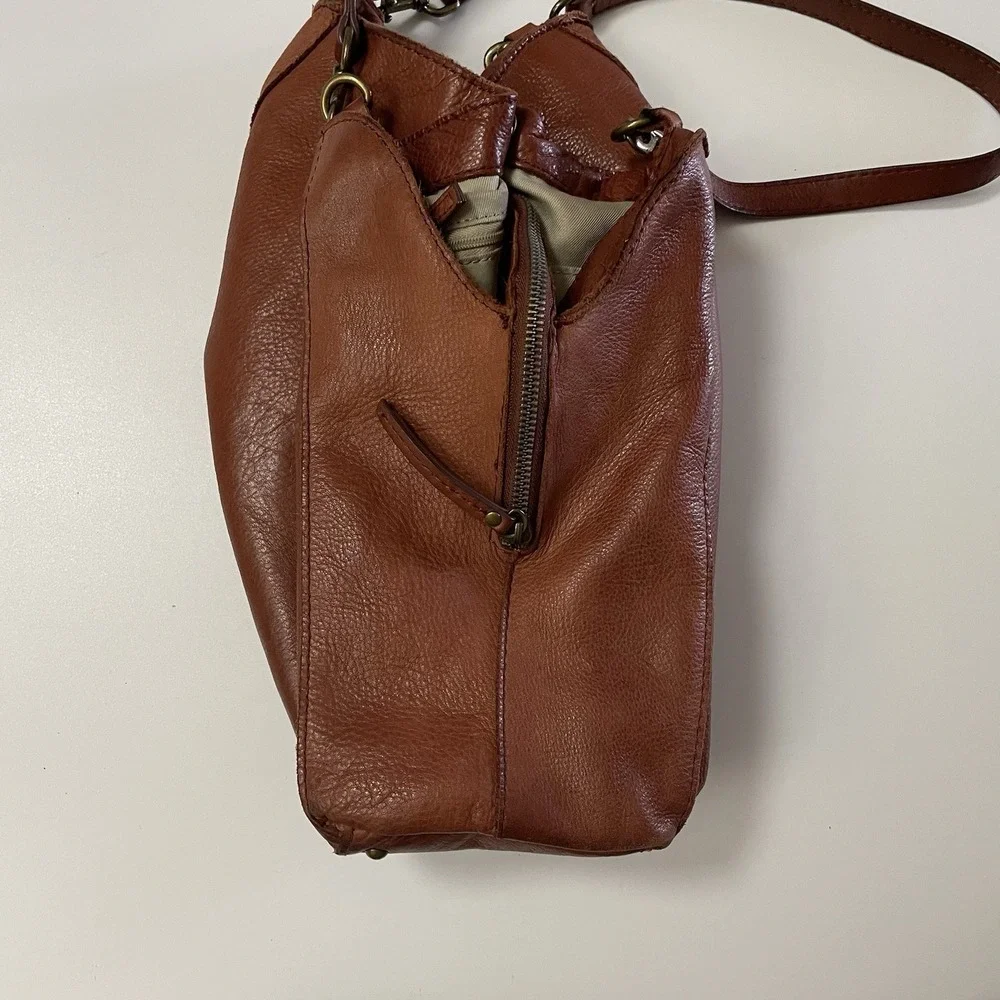 American Leather Co. Austin Cognac Brown Leather Triple Entry Bucket Bag READ B8